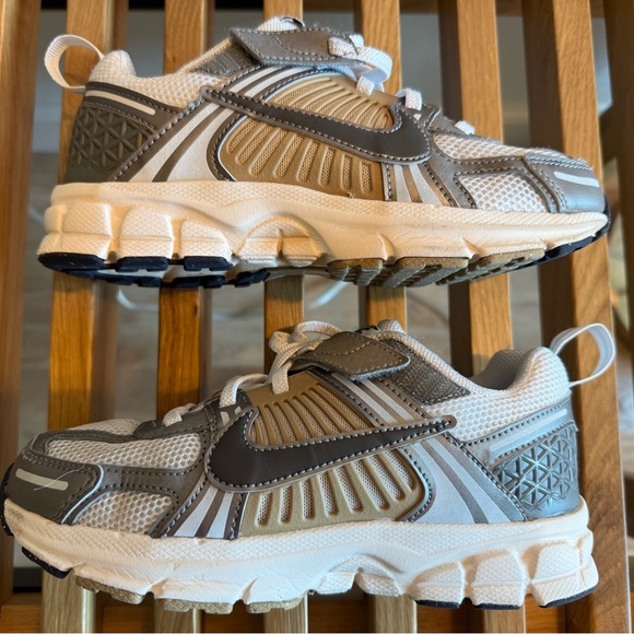 Nike Vomero 5 - Picture 8 of 9